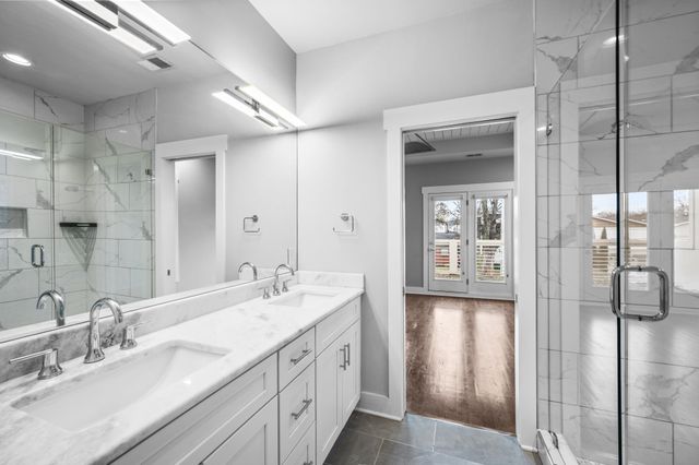 1833 16th Ave, N, Nashville, TN 37208