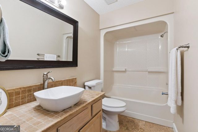 232 Georgia Street, St. Simons, GA 31522