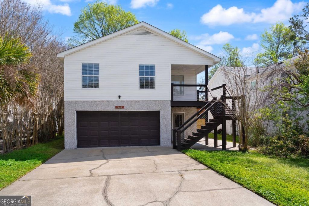 232 Georgia Street, St. Simons, GA 31522