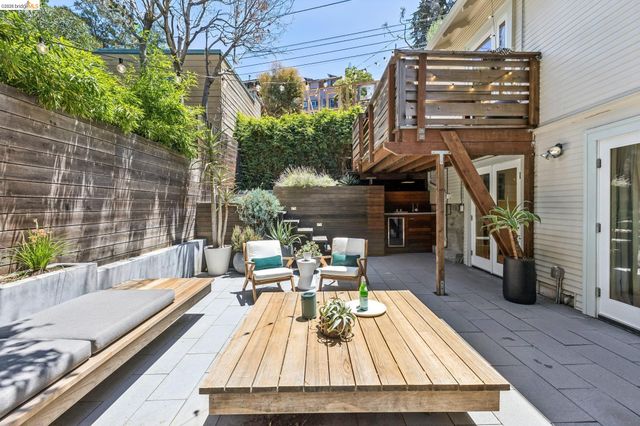 98 Montell St, Oakland, CA 94611