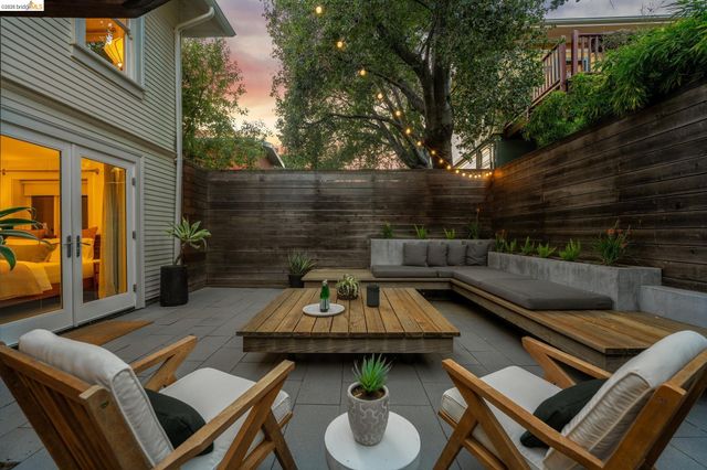 98 Montell St, Oakland, CA 94611