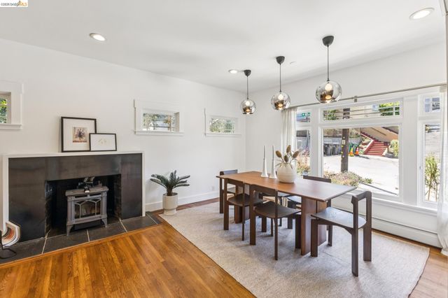98 Montell St, Oakland, CA 94611