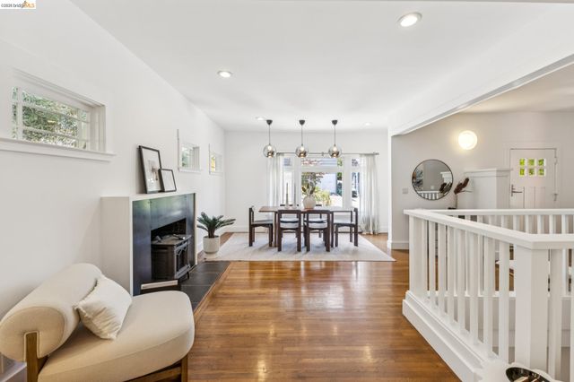 98 Montell St, Oakland, CA 94611