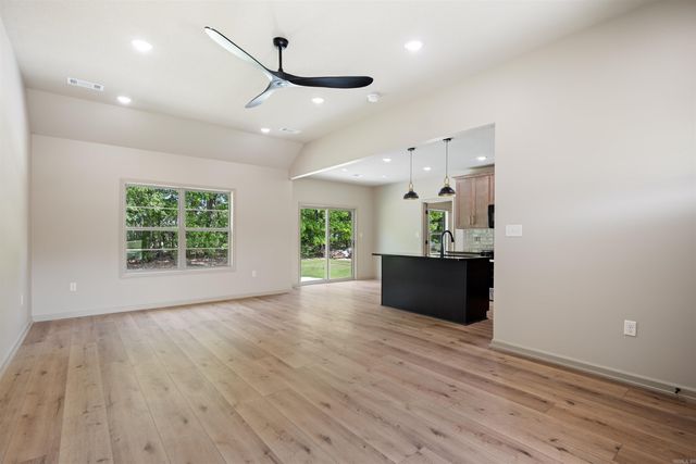 419 Gia, Bono, AR 72416