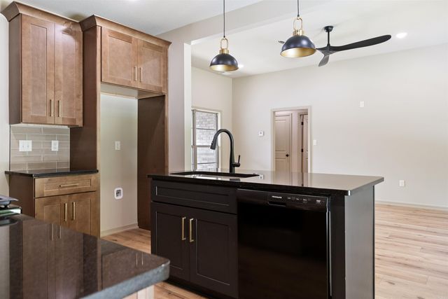 419 Gia, Bono, AR 72416