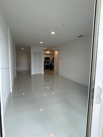 10950 NW 82nd St 207, Doral, FL 33178