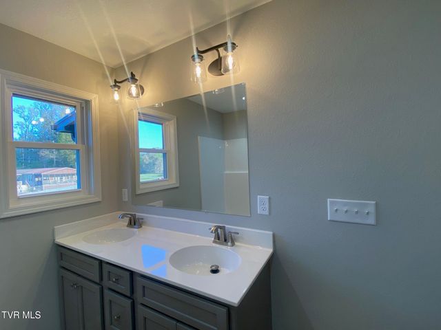 625 Seaton Road, Afton, TN 37616