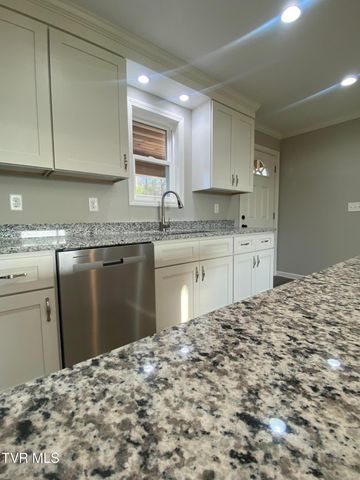625 Seaton Road, Afton, TN 37616