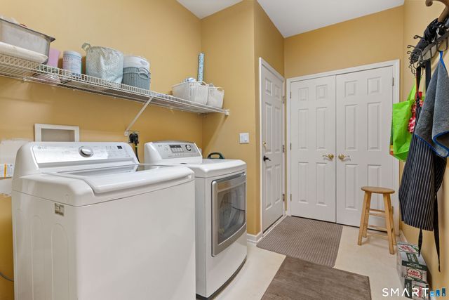 40 Lexington Way North, Milford, CT 06461