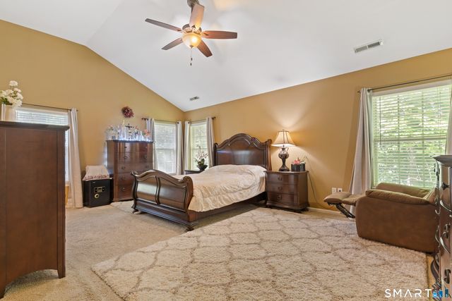 40 Lexington Way North, Milford, CT 06461