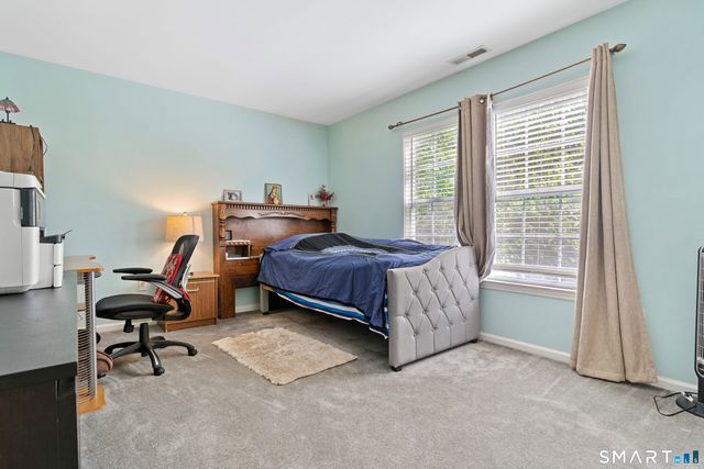40 Lexington Way North, Milford, CT 06461