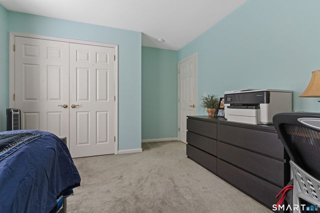 40 Lexington Way North, Milford, CT 06461