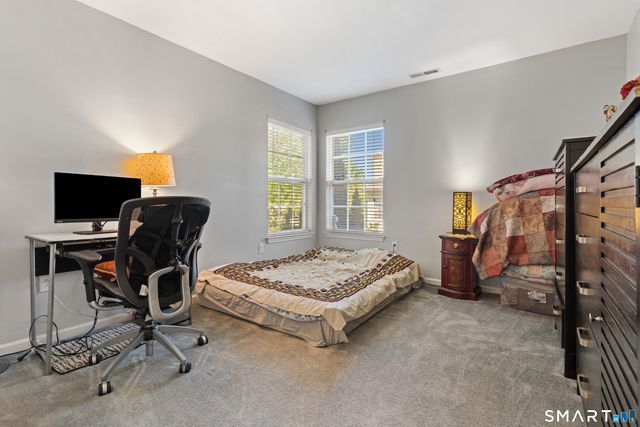 40 Lexington Way North, Milford, CT 06461
