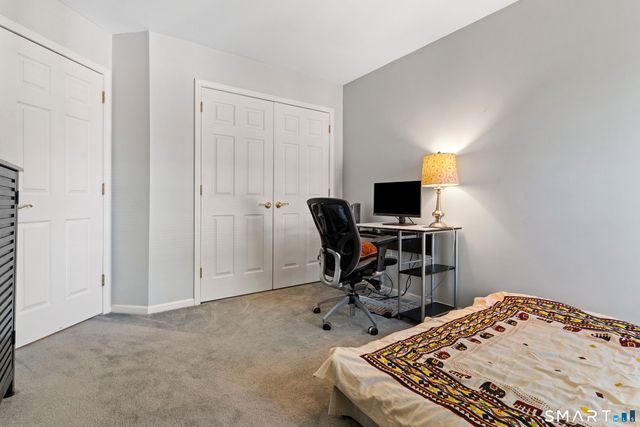 40 Lexington Way North, Milford, CT 06461