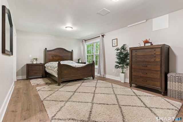40 Lexington Way North, Milford, CT 06461