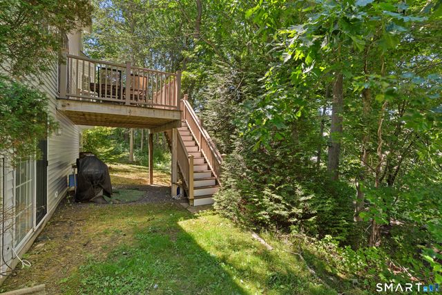 40 Lexington Way North, Milford, CT 06461