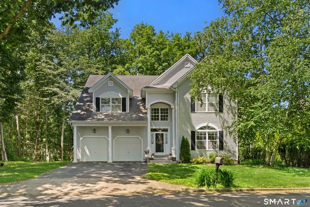 40 Lexington Way North, Milford, CT 06461