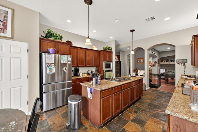 8740 Laguna St, Chowchilla, CA 93610