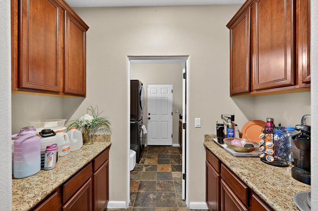 8740 Laguna St, Chowchilla, CA 93610