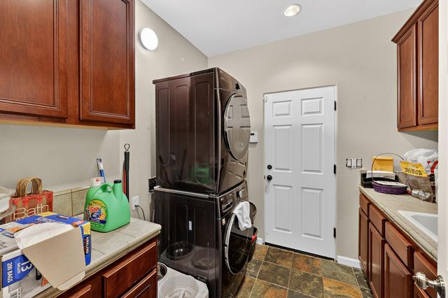 8740 Laguna St, Chowchilla, CA 93610