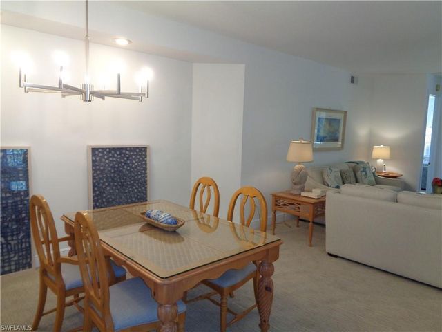 515 Laguna Royale BLVD # 102, Naples, FL 34119