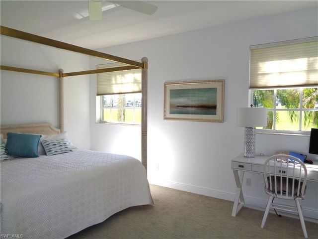 515 Laguna Royale BLVD # 102, Naples, FL 34119