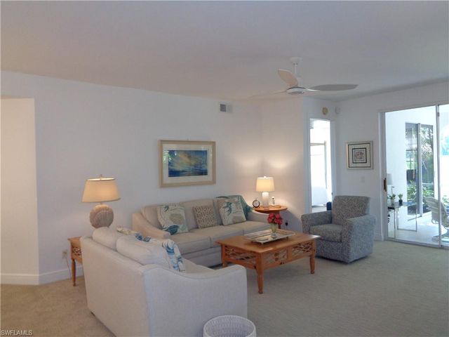 515 Laguna Royale BLVD # 102, Naples, FL 34119