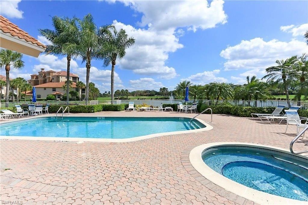515 Laguna Royale BLVD # 102, Naples, FL 34119