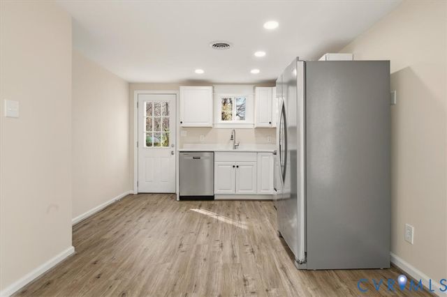 1304 Lee Ln, Hopewell, VA 23860