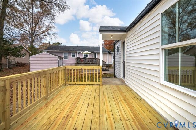 1304 Lee Ln, Hopewell, VA 23860