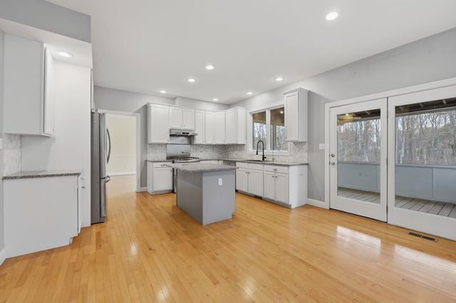 35 Peter Street, Holliston, MA 01746