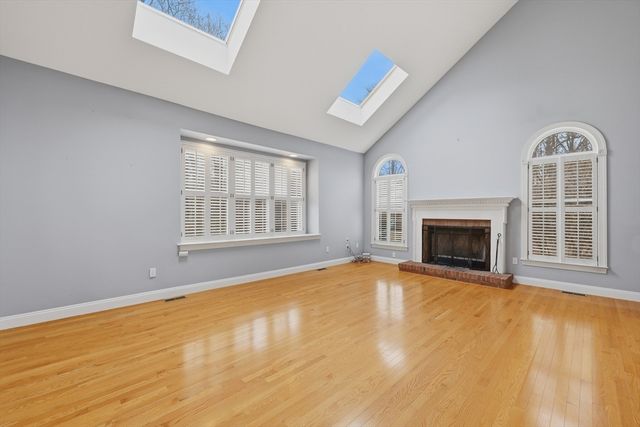 35 Peter Street, Holliston, MA 01746