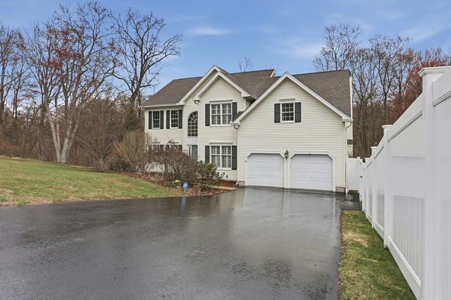 35 Peter Street, Holliston, MA 01746