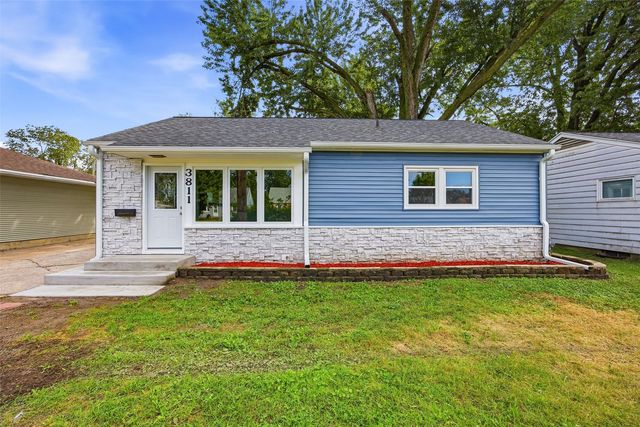 3811 Mount Vernon Road SE, Cedar Rapids, IA 52403