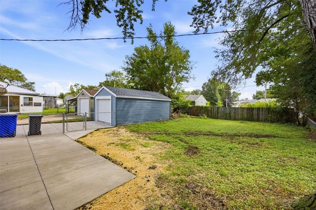 3811 Mount Vernon Road SE, Cedar Rapids, IA 52403