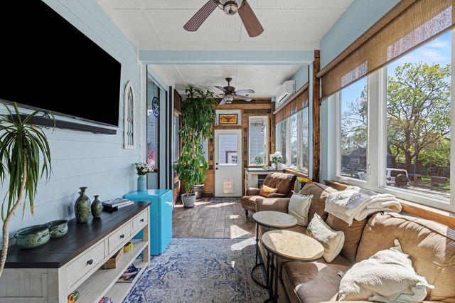 809 W Louisiana Street, Mckinney, TX 75069