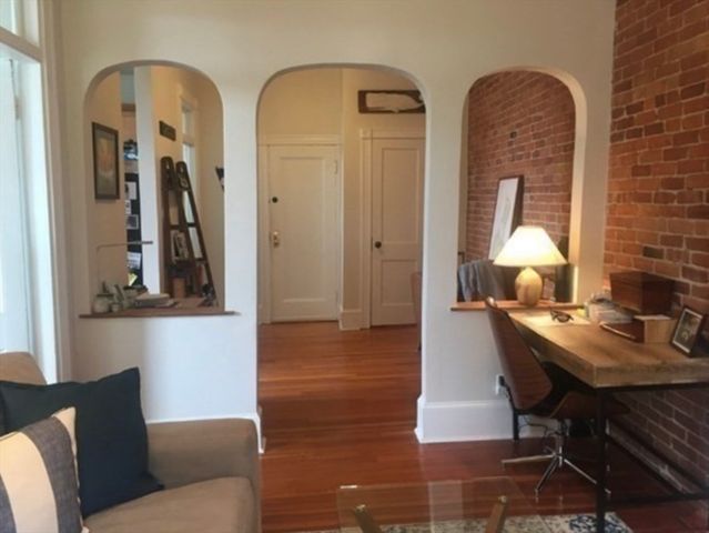 554 East 4th Street 6, Boston, MA 02127