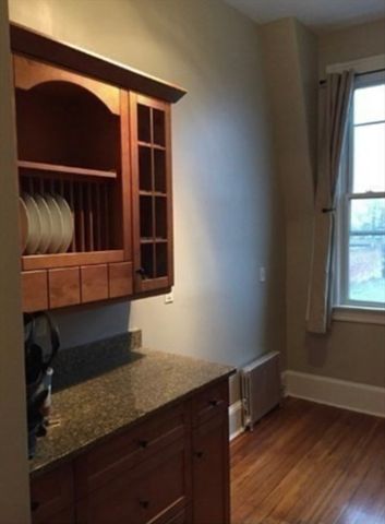 554 East 4th Street 6, Boston, MA 02127