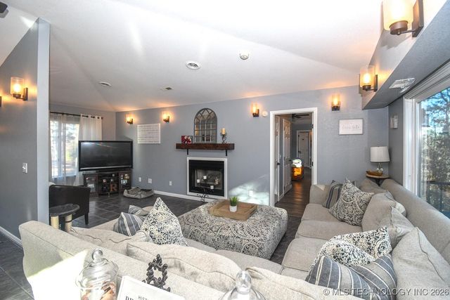 16230 Flint Ridge Drive, Kansas, OK 74347