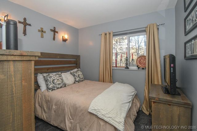 16230 Flint Ridge Drive, Kansas, OK 74347