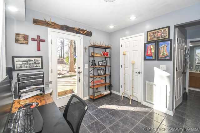 16230 Flint Ridge Drive, Kansas, OK 74347