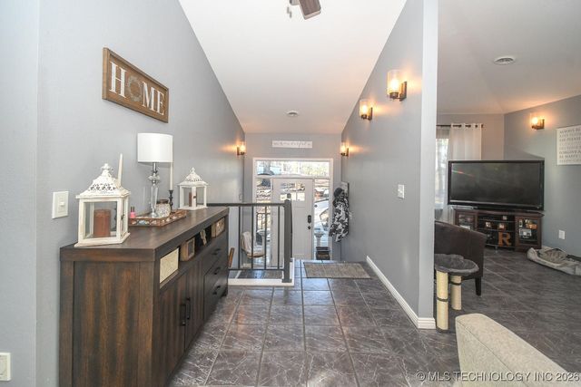 16230 Flint Ridge Drive, Kansas, OK 74347