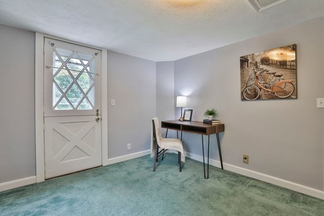 21 Preston St, Wakefield, MA 01880