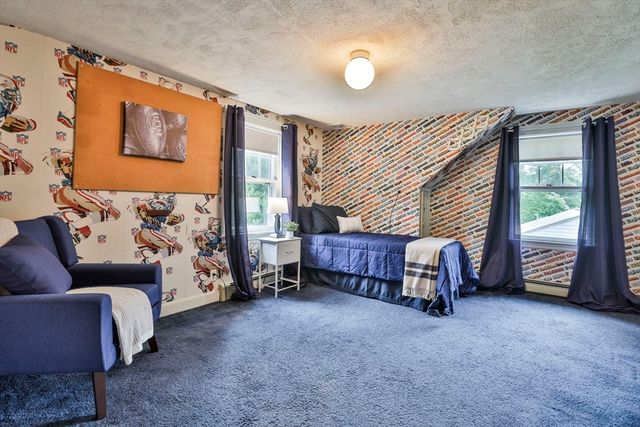 21 Preston St, Wakefield, MA 01880
