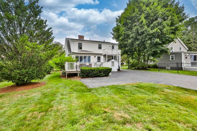21 Preston St, Wakefield, MA 01880