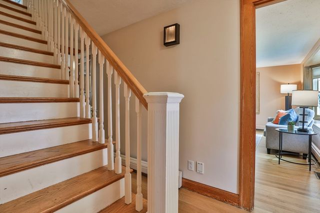 21 Preston St, Wakefield, MA 01880