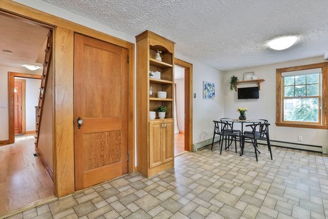 21 Preston St, Wakefield, MA 01880