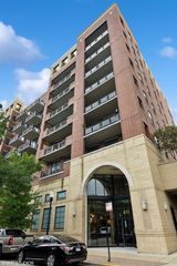 811 W 15th Place 513, Chicago, IL 60608