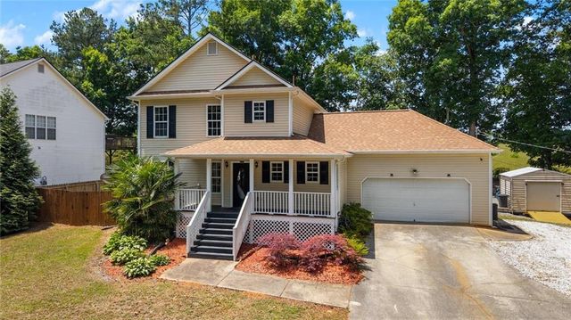 105 Hawk Ln, Carrollton, GA 30116