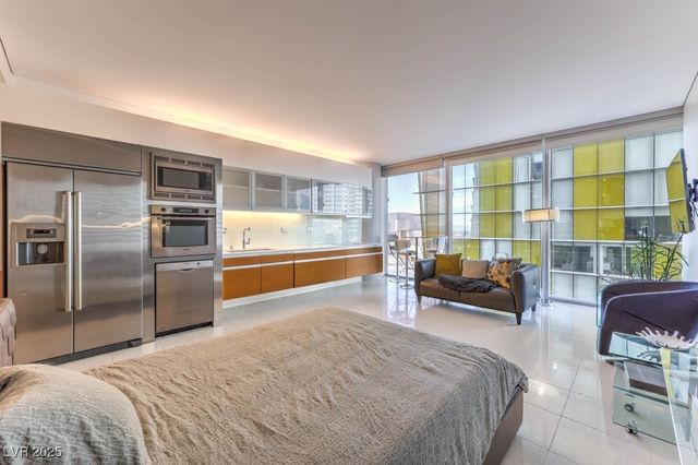 3722 Las Vegas Boulevard 708, Las Vegas, NV 89158